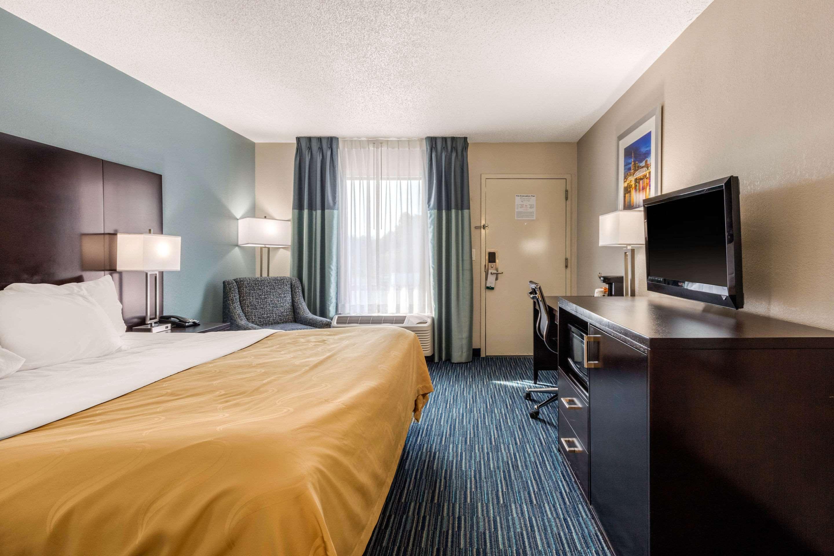 Quality Inn Gordonsville Екстер'єр фото
